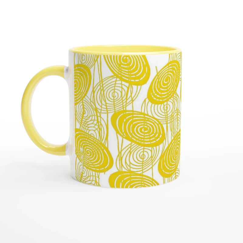 Keramiktasse mit Muster von Färberschablone