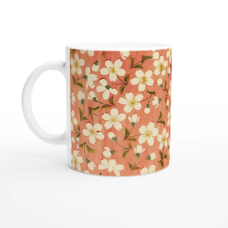 Keramiktasse mit Blütenmuster