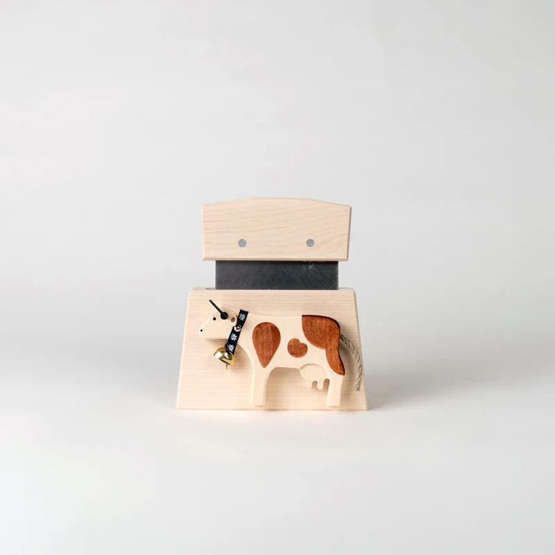 Käsemesser Kuh Red-Holstein