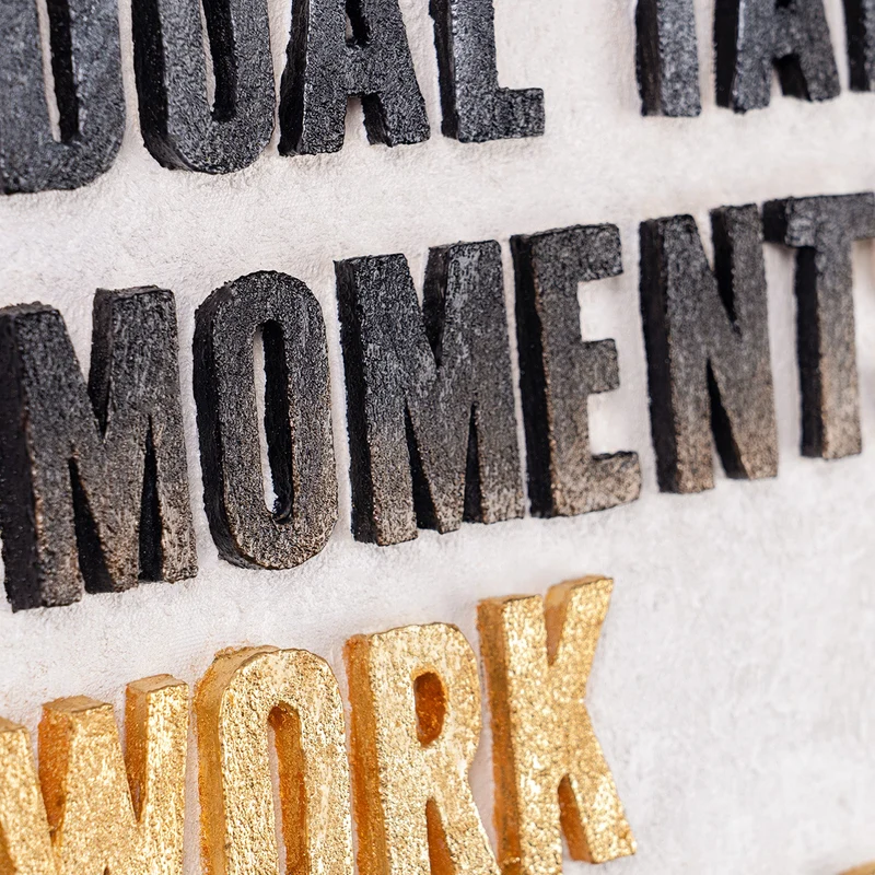 Teamwork Wins – handgemaltes Wandbild fürs Büro mit 3D-Relief, 140 × 70 cm