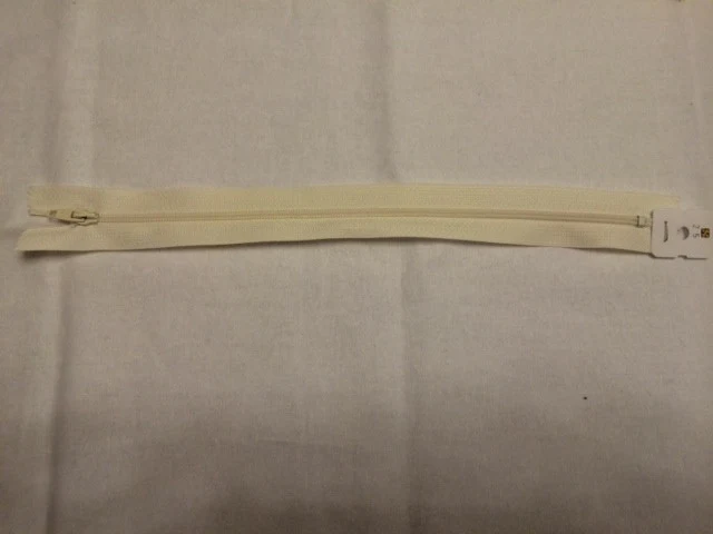 Reißverschluss creme 25cm 1,8€