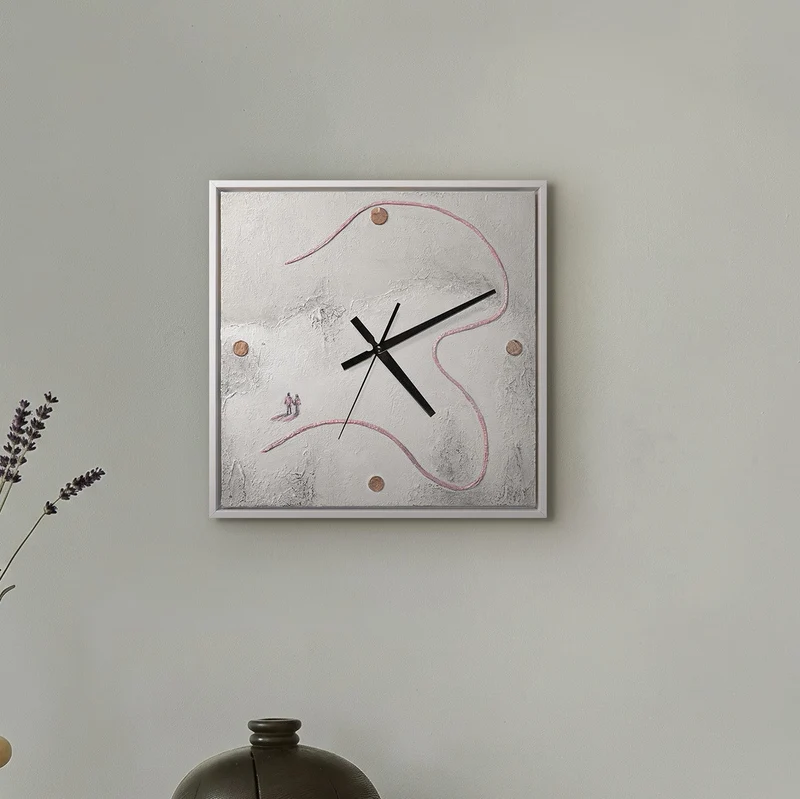 Handgemalte Wanduhr – bunte Kreiskomposition mit Uhr – 35×35 cm