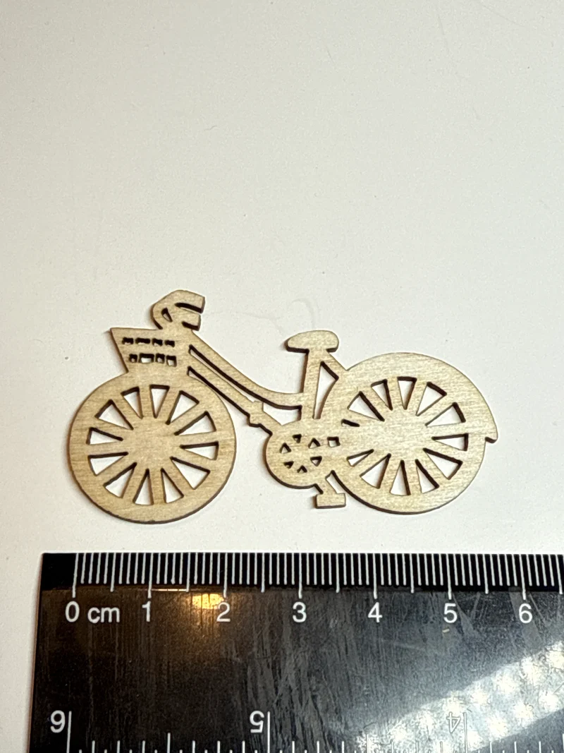 Hölzernes Fahrrad