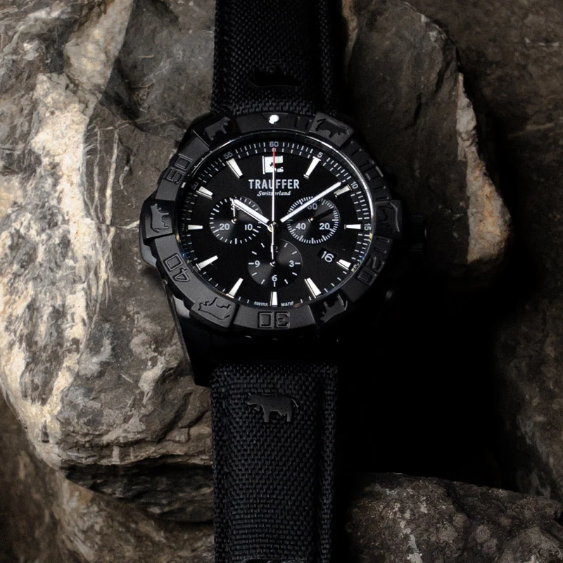 Outdoor Schwarz 44mm