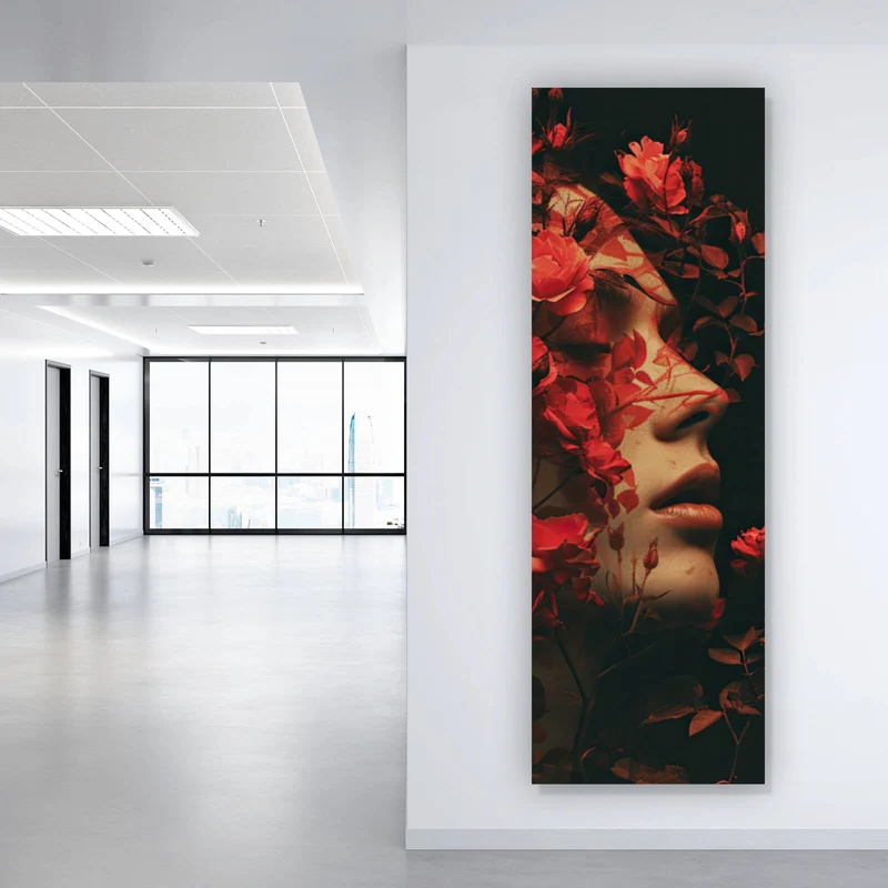 Aluminiumbild Porträt einer Frau umgeben von Blumen Panorama Hoch