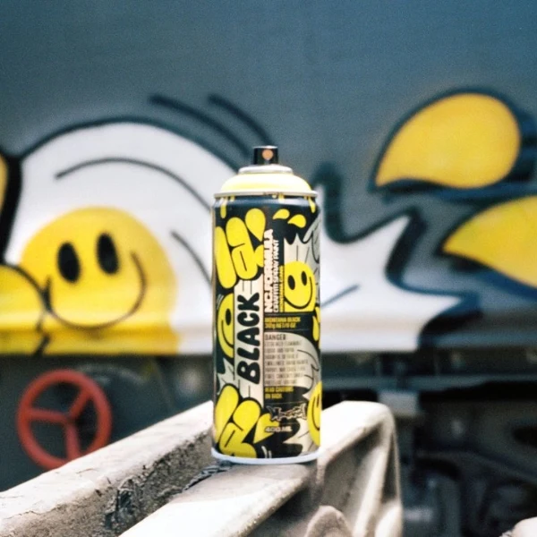 Montana - BLACK - Artist Edition - LAIA - No 23 Yellow