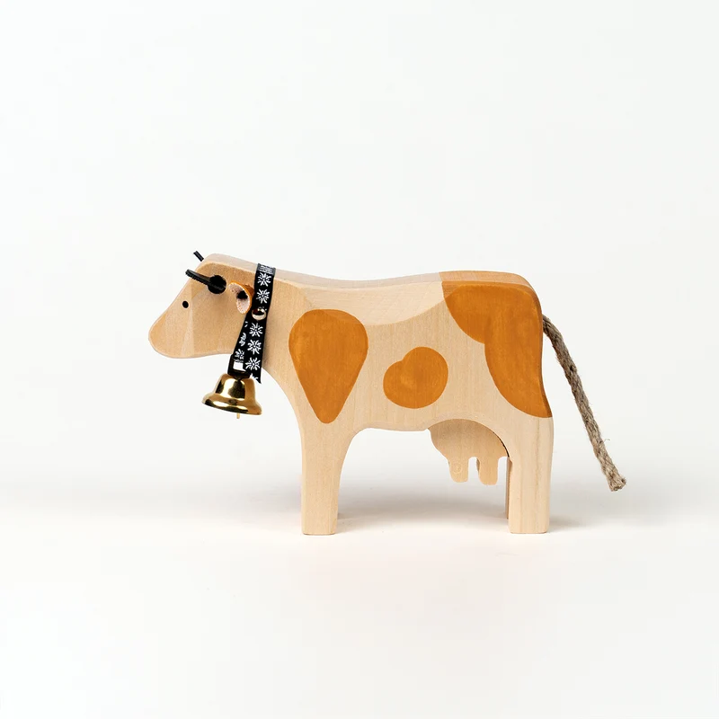 Kuh 2 stehend Simmentaler