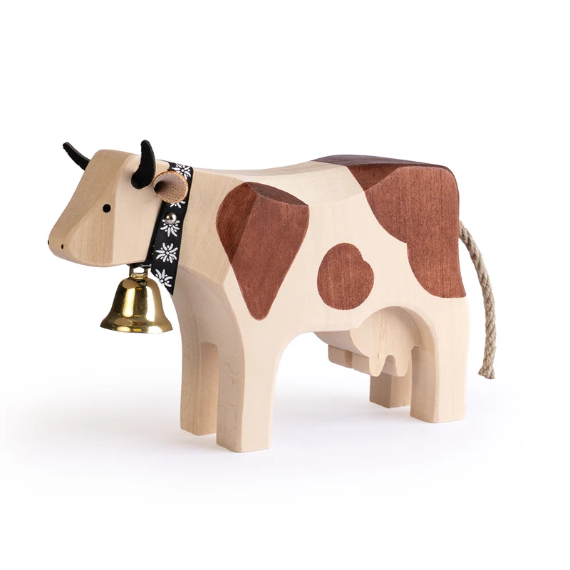 Kuh 3 stehend Red-Holstein