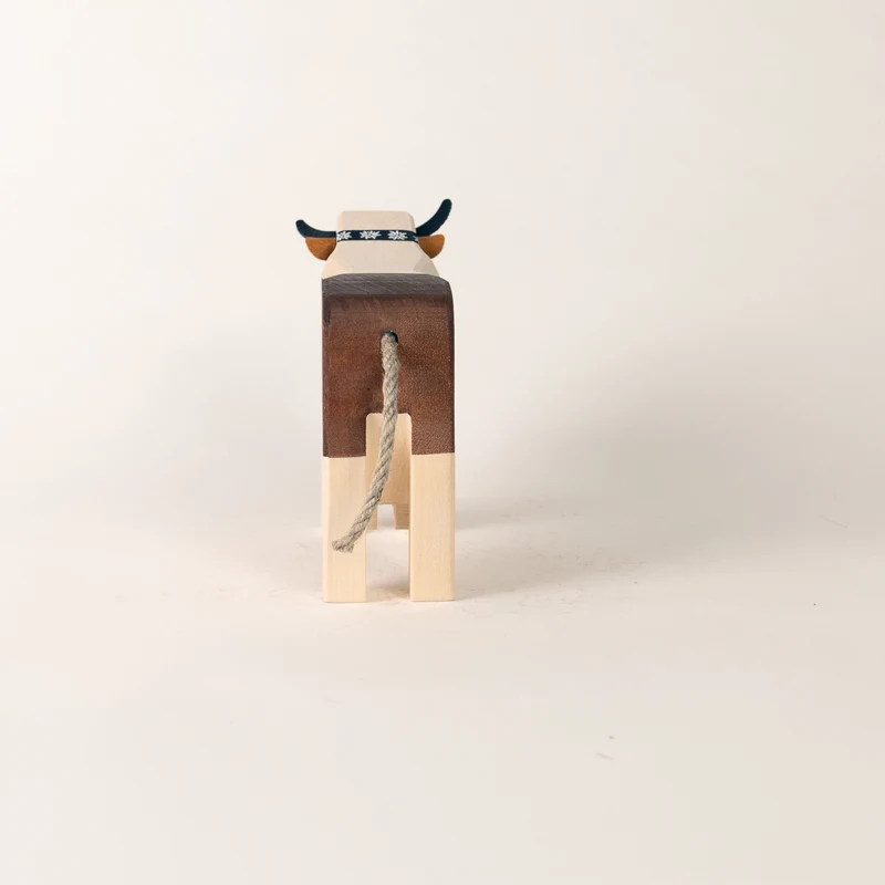 Kuh 3 stehend Red-Holstein