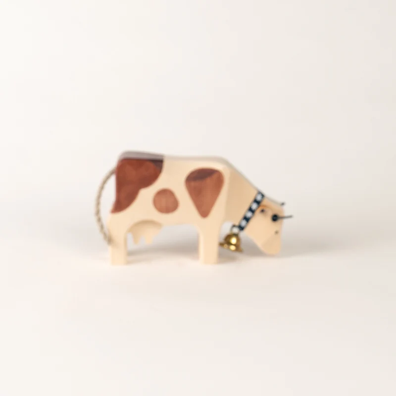 Kuh 2 fressend Red-Holstein