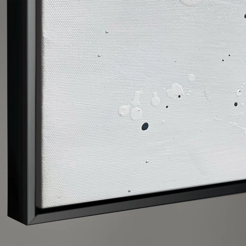 Abstraktes Leinwandbild mit Rahmen „Energie der Linien“ – monochrome Kunst mit Gold
