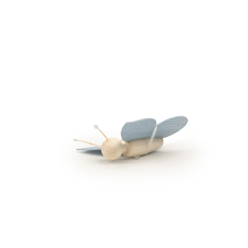 Mini-Schmetterling mit Faden hellblau