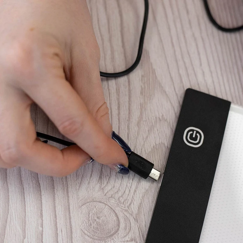 Crafter's Companion - LED Tracer Light Pad/Light Box