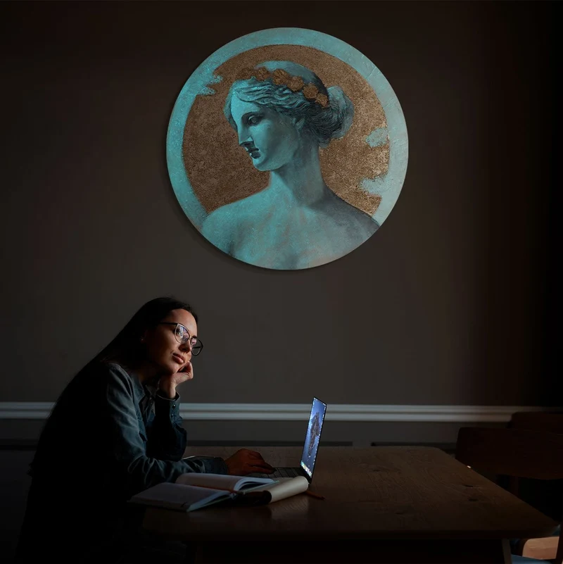 Gemälde mit goldenen Akzenten für Ihre Inneneinrichtung - „Muse of Light“