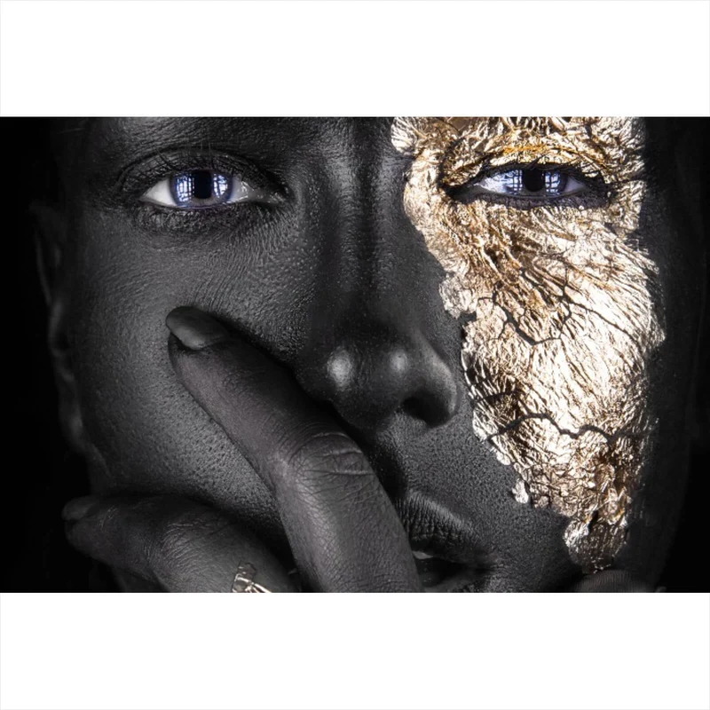 Acrylglasbild Frau mit Gold Make-Up Querformat