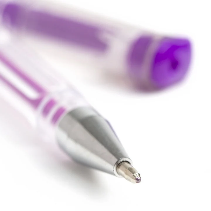Set of 30 Gel Pens in Case