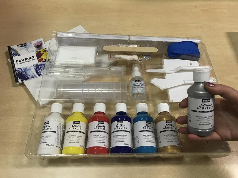 Pebeo - Acrylic Pouring Medium experiences - Studio Workbox Complete Kit