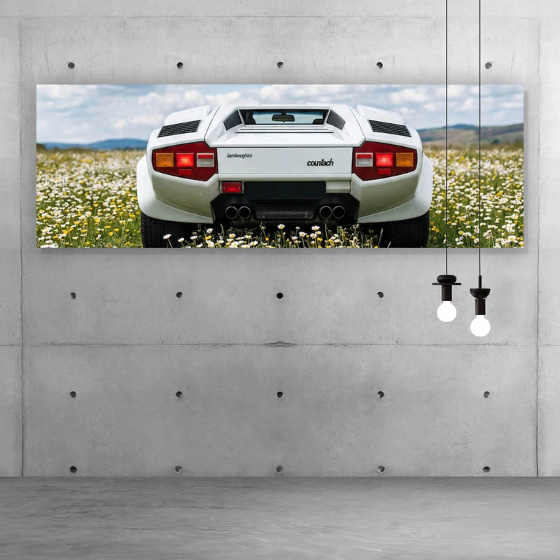 Poster Retro Sportwagen in malerischer Landschaft Panorama