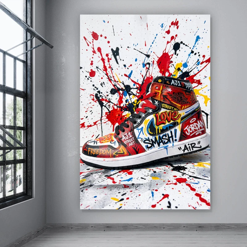 Leinwandbild Street Art Sneaker mit auffälligem Graffiti Hochformat