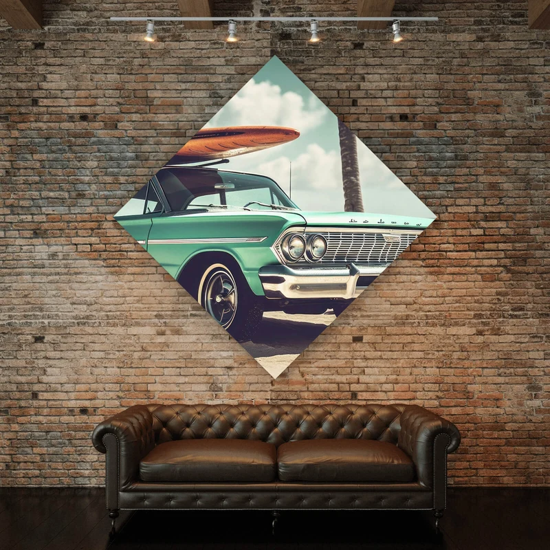 Leinwandbild Vintage Auto mit Surfbrett am Strand Raute