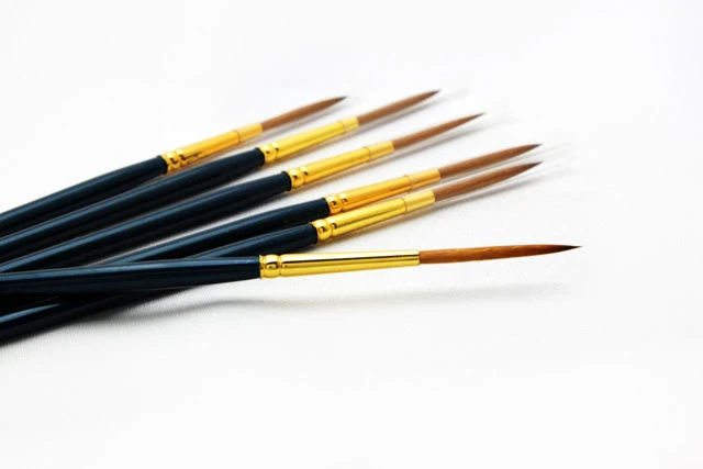 Round Brushes with Synthetic Bristles