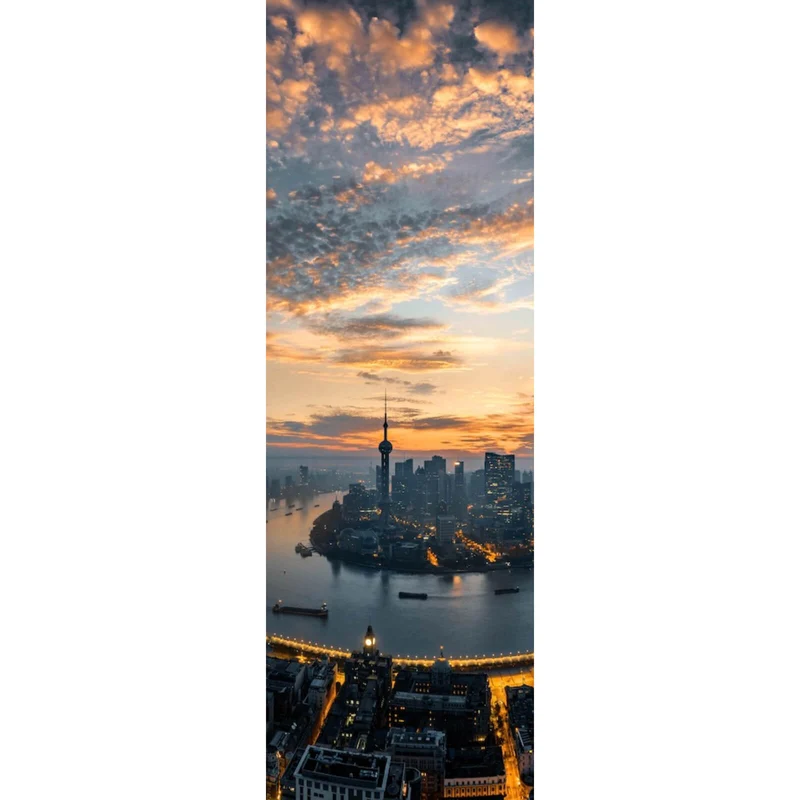 Leinwandbild Kanal durch Stadtlandschaft bei Nacht Panorama Hoch