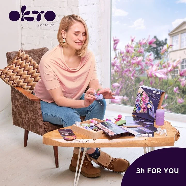 OKTO Modeling Clay Set in Wooden Frame 21 x 21 cm INSPIRATION