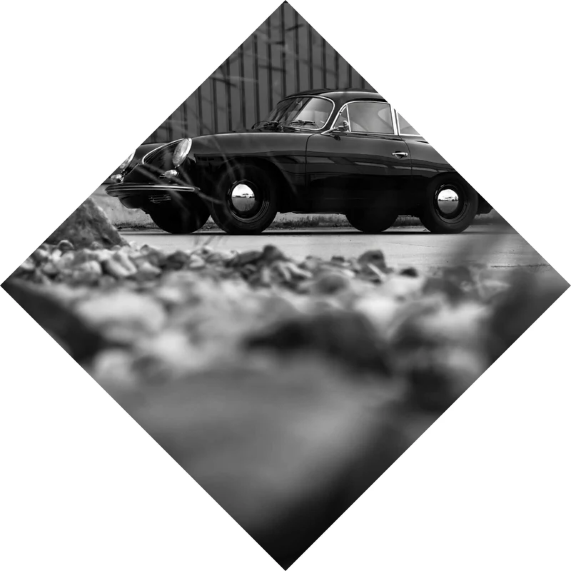 Aluminiumbild Klassischer Sportwagen mit zeitloser Eleganz Raute