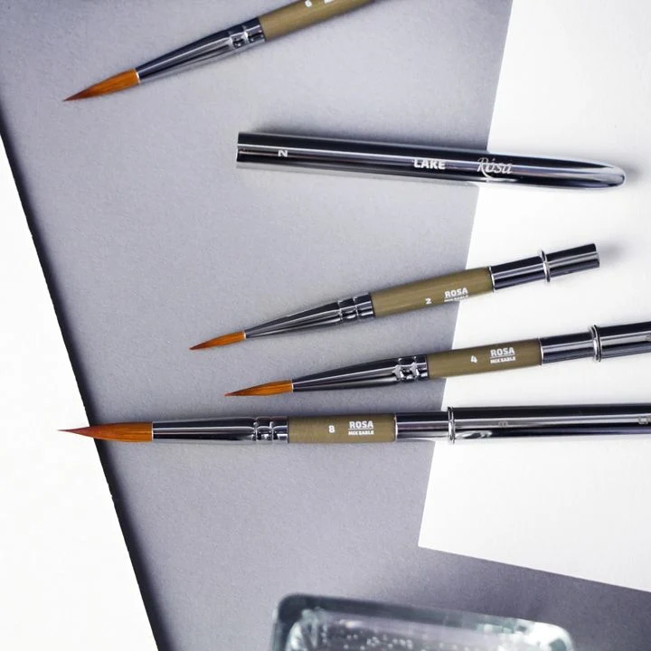 ROSA LAKE 178 Round Travel Brush
