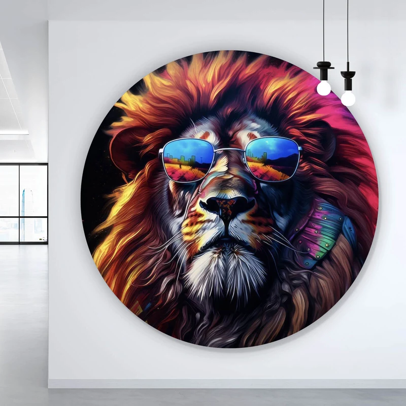 Aluminiumbild Löwe mit Sonnenbrille und bunte Mähne Kreis