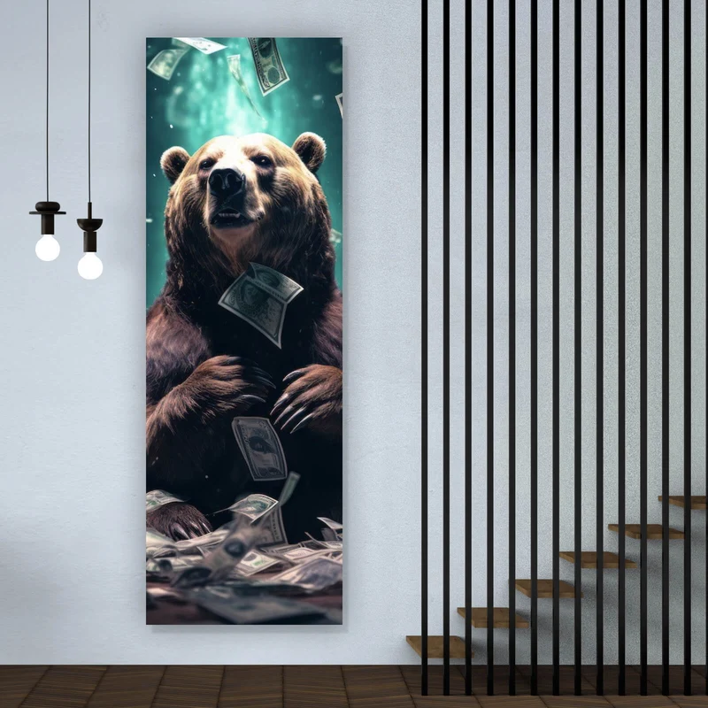 Aluminiumbild gebürstet Bär umgeben von fliegenden Geldscheinen Panorama Hoch