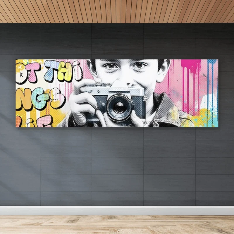 Acrylglasbild Junge mit Kamera und bunte Graffiti Wand Panorama