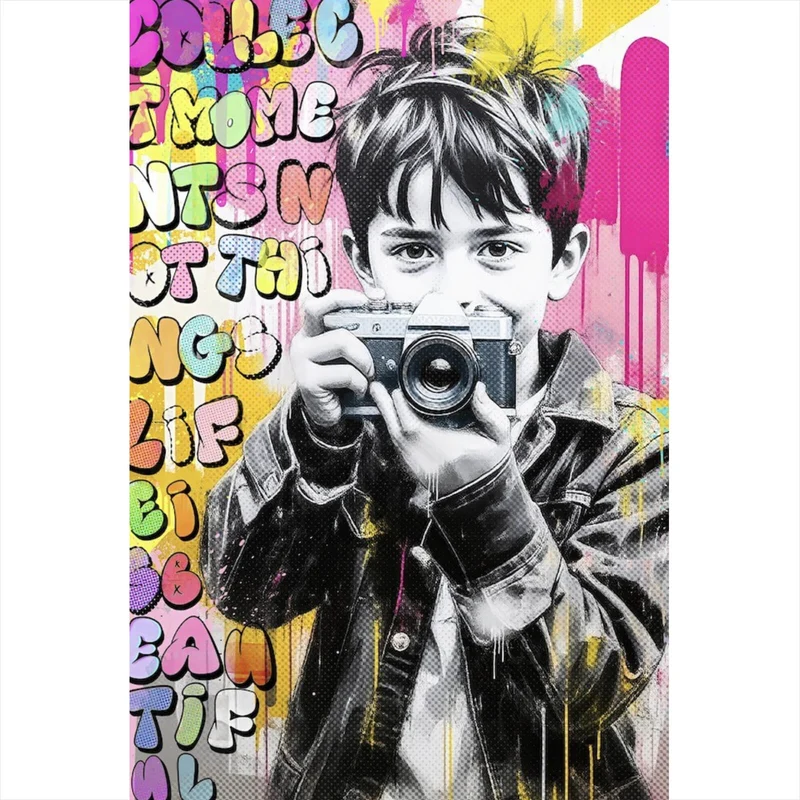 Aluminiumbild Junge mit Kamera und bunte Graffiti Wand Hochformat