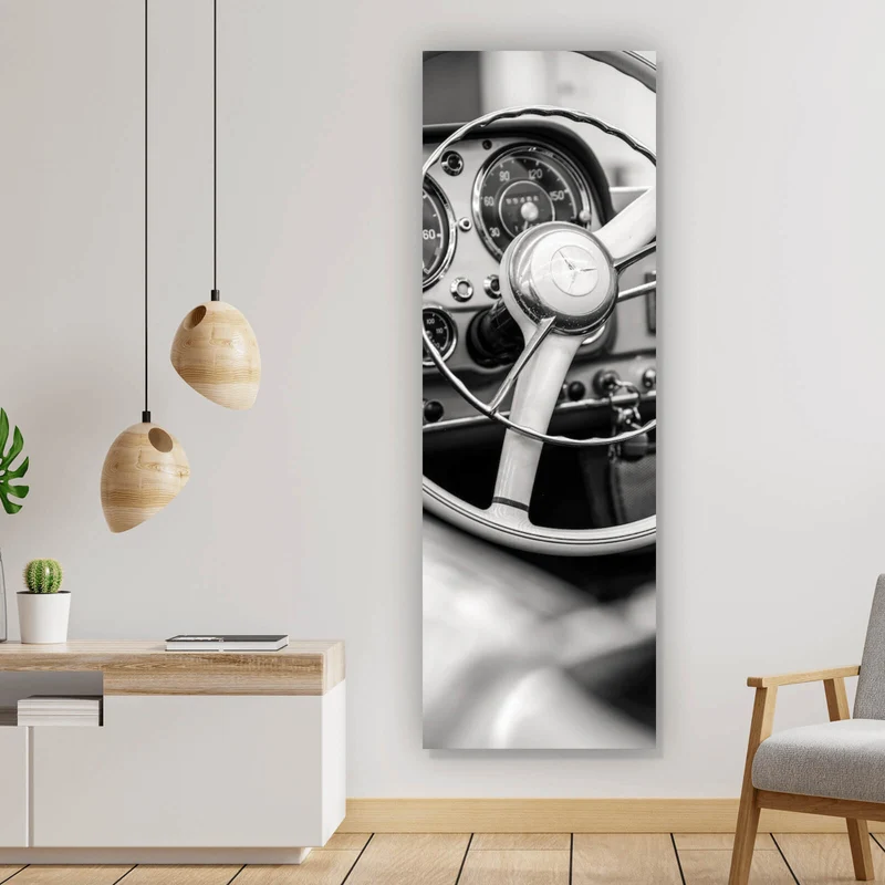 Poster Klassisches Lenkrad und Armaturenbrett eines Oldtimers Panorama Hoch