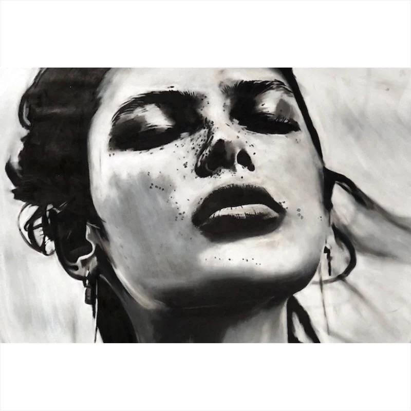 Acrylglasbild Ausdrucksstarkes Porträt einer Frau in Schwarz Weiß Querformat