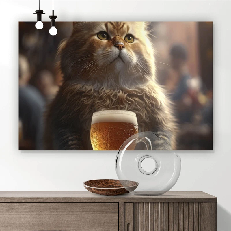 Spannrahmenbild Flauschige Katze genießt Bier in gemütlicher Kneipe Querformat