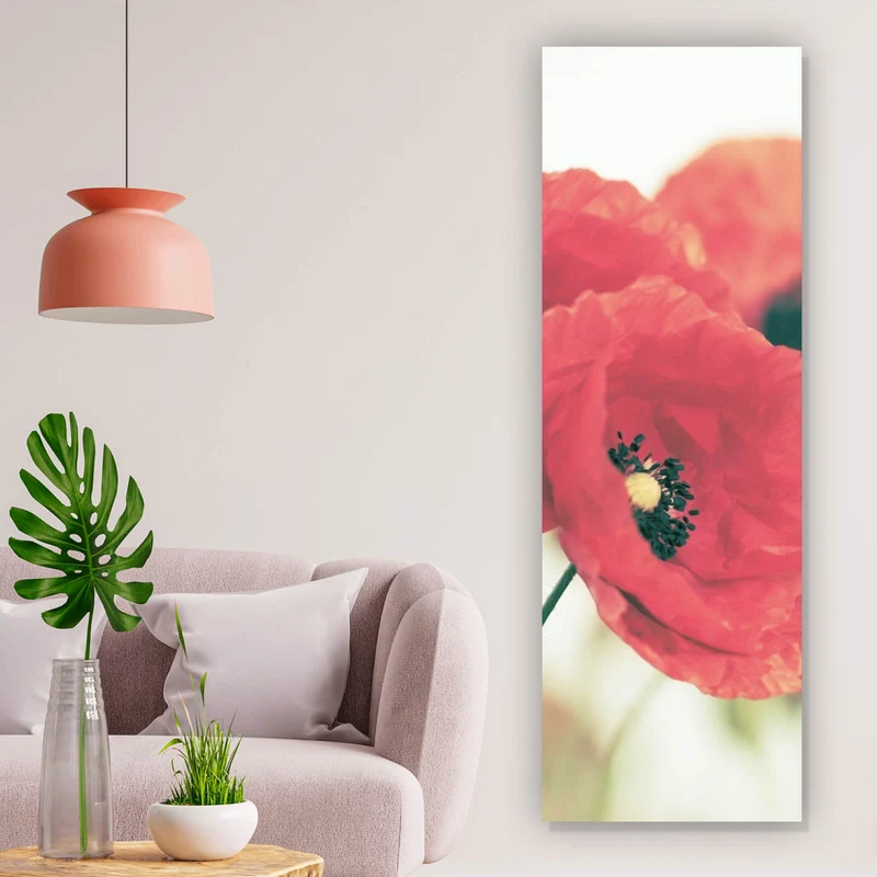 Aluminiumbild Leuchtend rote Mohnblumen im sanften Morgenlicht Panorama Hoch