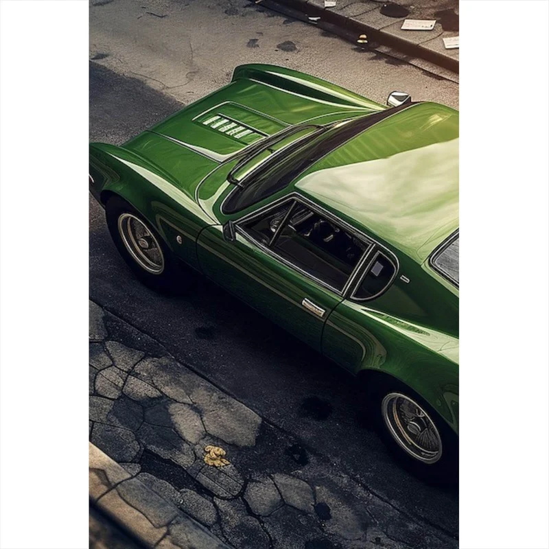 Acrylglasbild Klassischer grüner Sportwagen auf Straße Hochformat