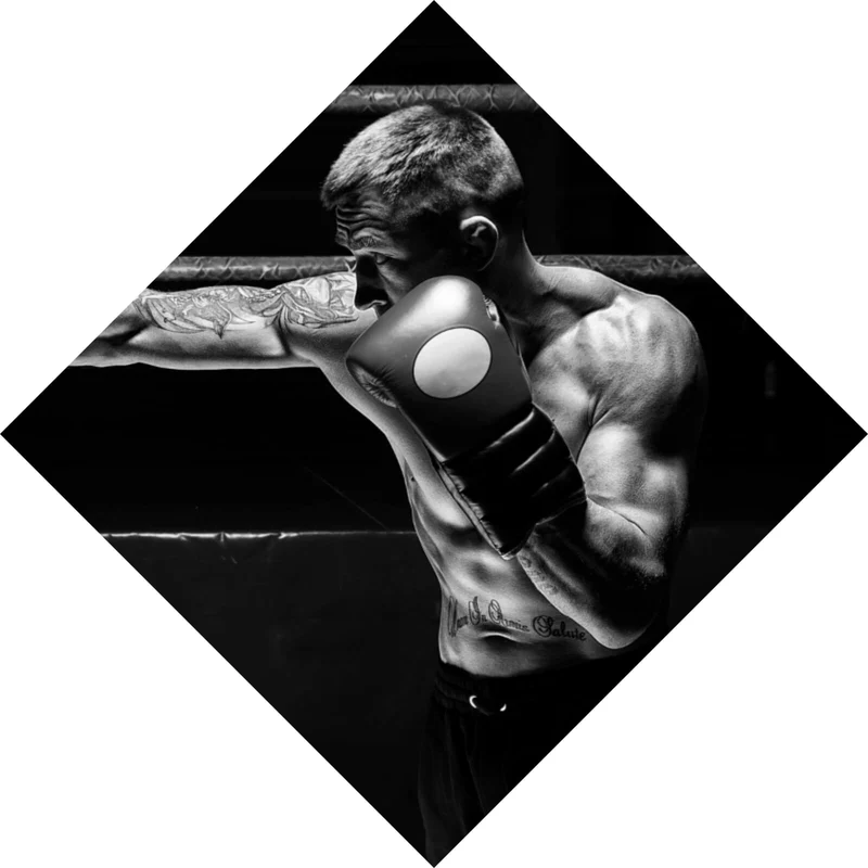 Poster Boxer im Training Schwarz Weiß Raute