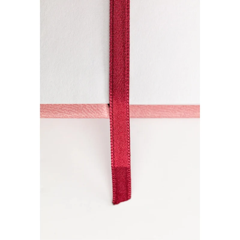 Скицник DARWI нежнорозов 14 x 14 cm 140 g – 80 листа