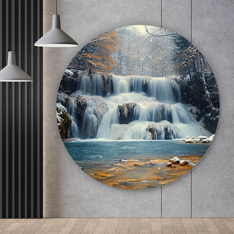 Aluminiumbild Winterlicher Wasserfall in verschneiter Waldlandschaft Kreis