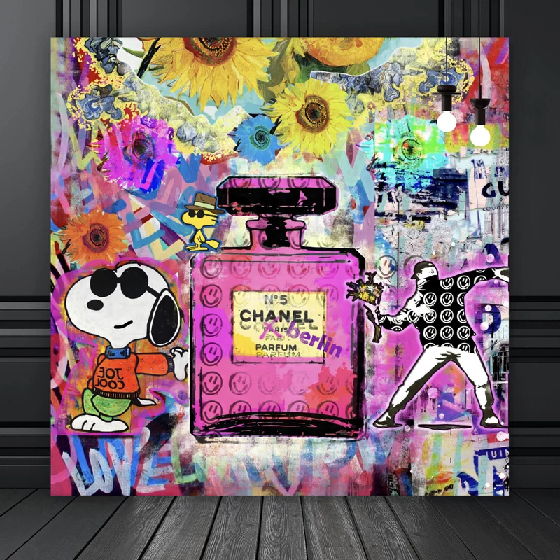 Aluminiumbild Abstrakte Collage mit Parfumflasche Quadrat