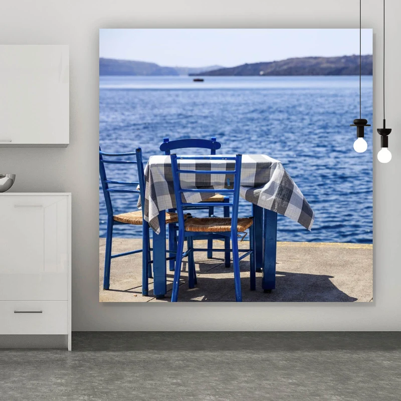 Aluminiumbild Blauer Tisch am Meer Quadrat